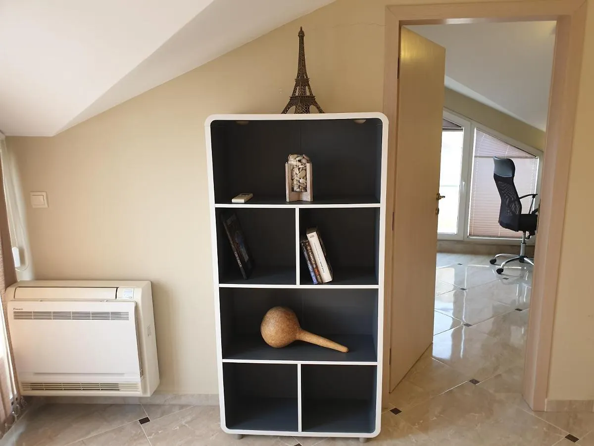 Point Zero Apartment Burgas